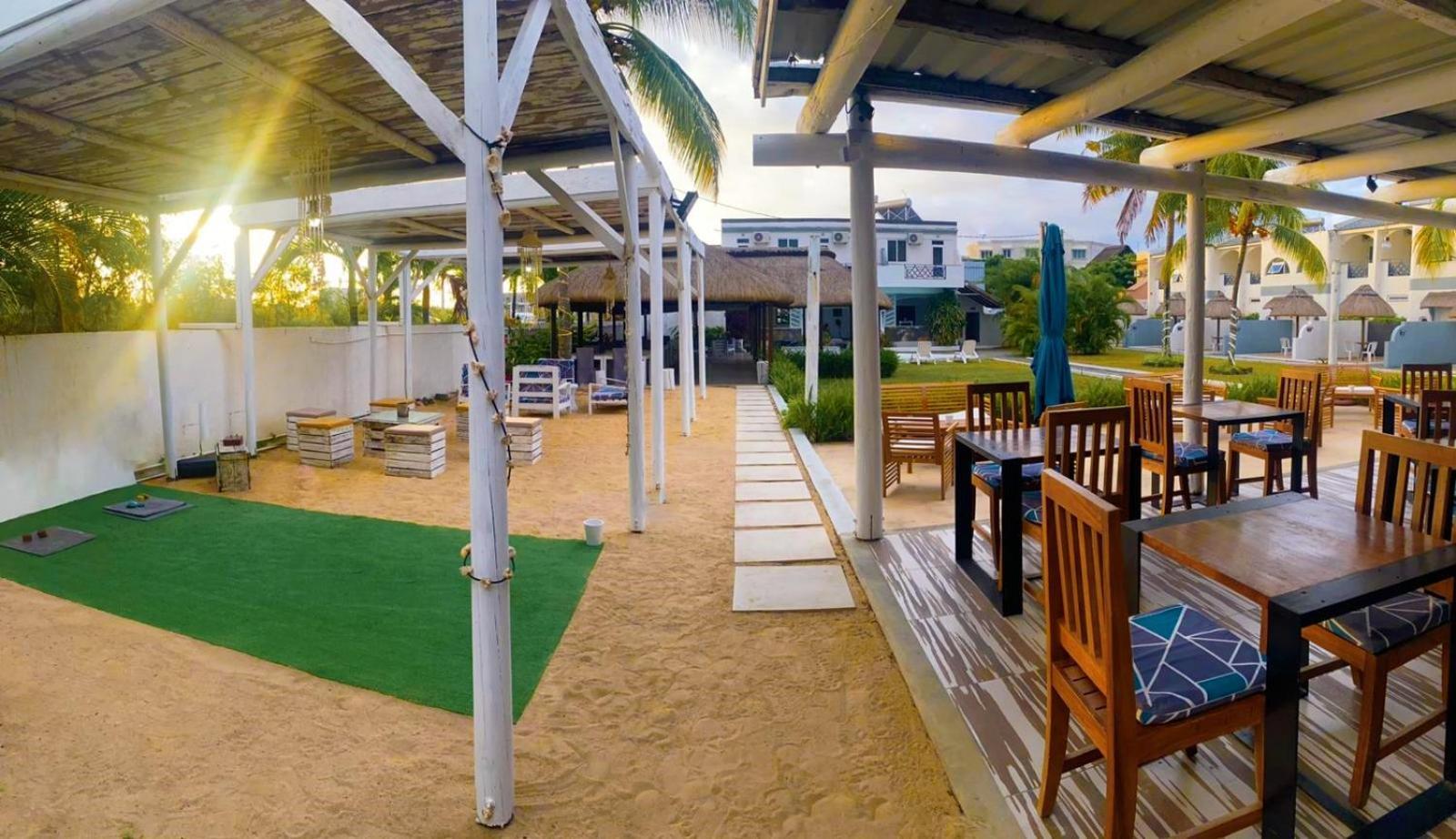 Stella Rina "Adults Only" Bed & Breakfast Grand-Baie Eksteriør bilde