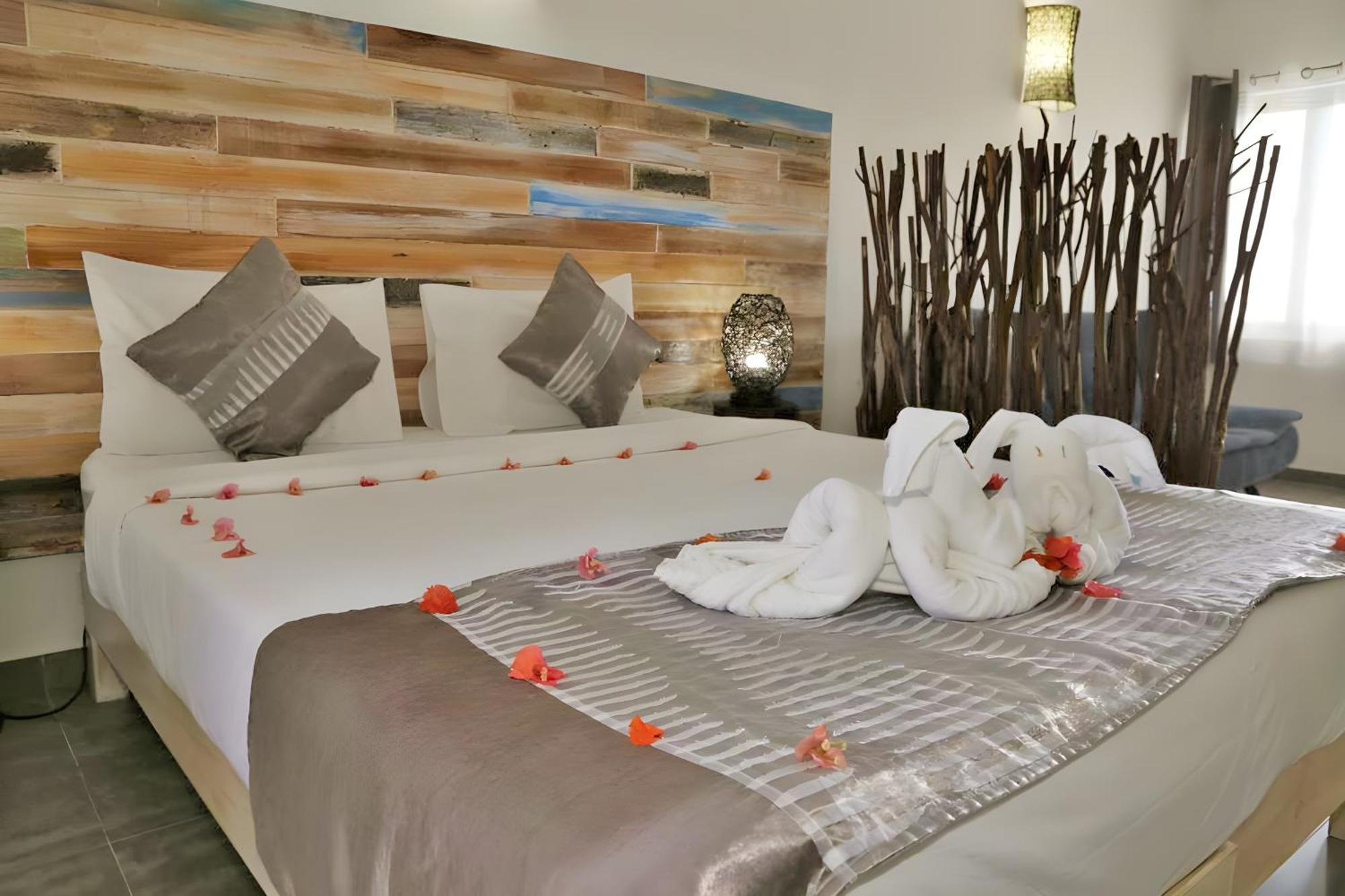 Stella Rina "Adults Only" Bed & Breakfast Grand-Baie Eksteriør bilde
